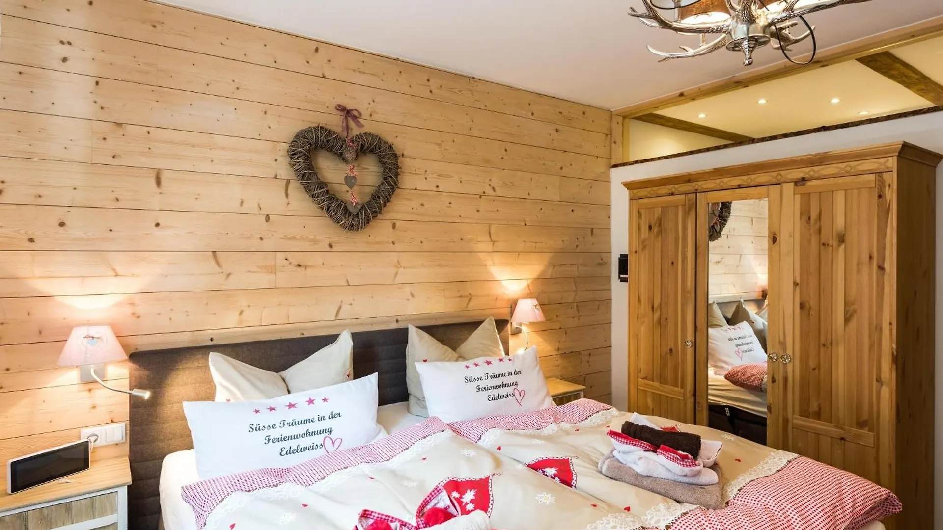 5 Sterne Ferienwohnung Mit 2 Schlafzimmer, 2 Baeder, Badewanne Und Eigener Infrarotsauna Arnbruck 0*,  Alemania
