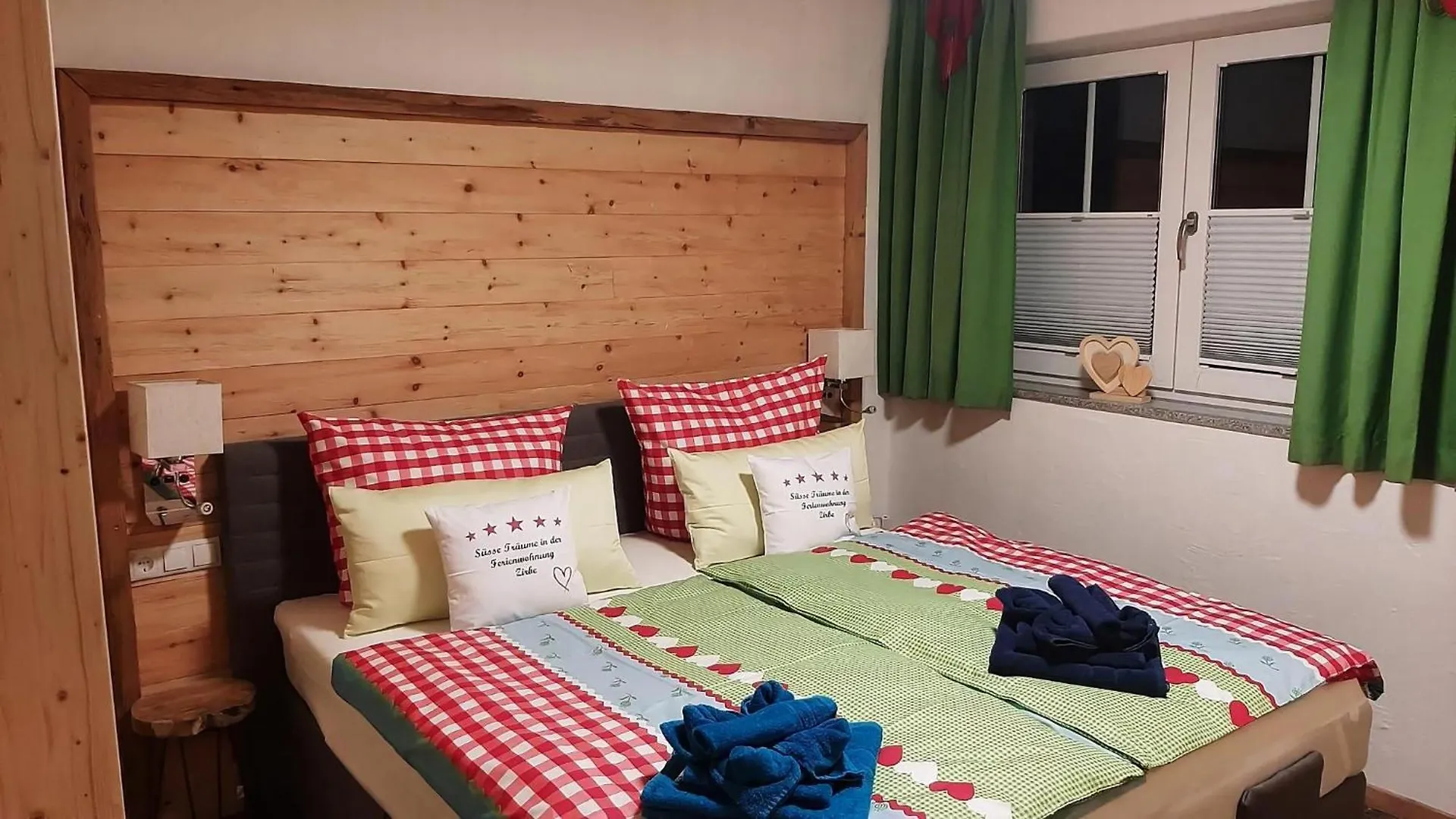 5 Sterne Ferienwohnung Mit 2 Schlafzimmer, 2 Baeder, Badewanne Und Eigener Infrarotsauna Arnbruck