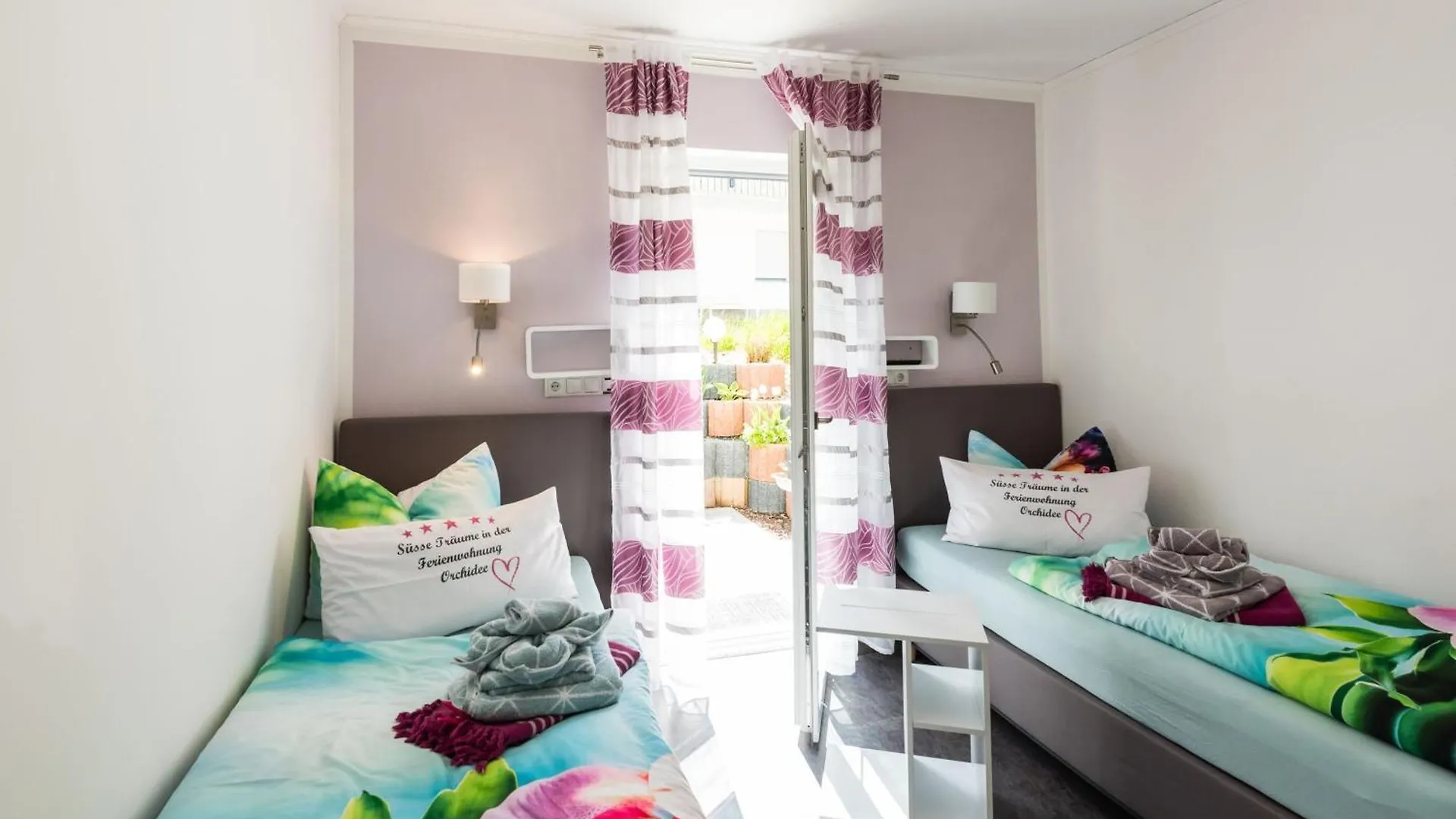 5 Sterne Ferienwohnung Mit 2 Schlafzimmer, 2 Baeder, Badewanne Und Eigener Infrarotsauna Arnbruck